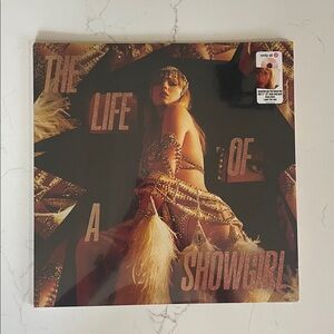 *Ships Today* NWT Taylor Swift - The Life of a Showgirl : The Crowd Is Your King